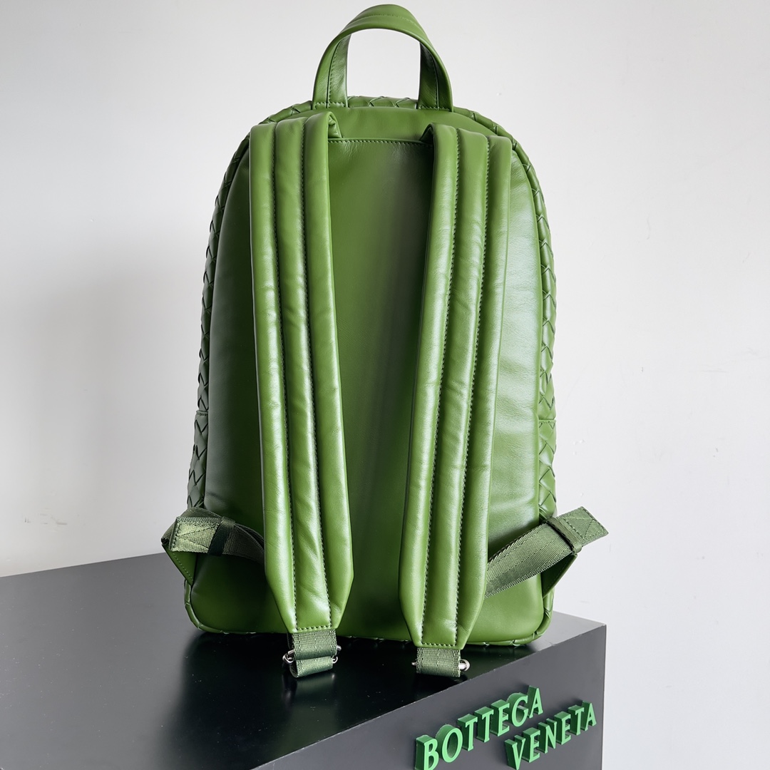 1697559110.3646ETgadAhEvD2 2.jpg