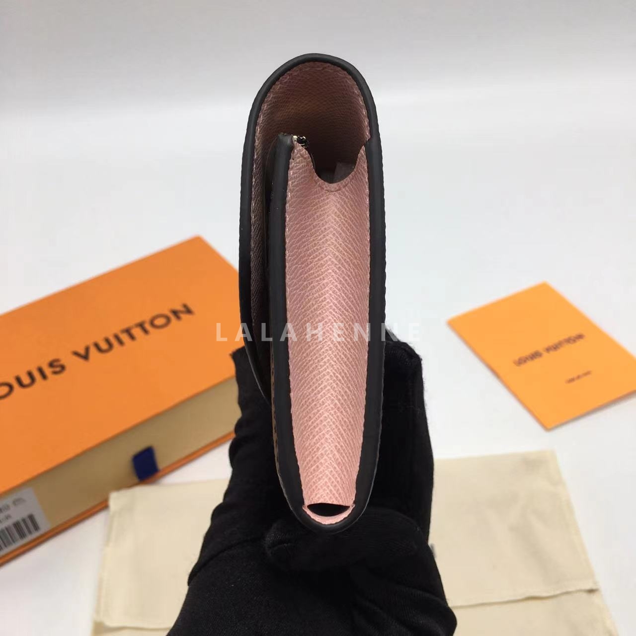 1702951895.6654aeHlQdndon  6.jpg