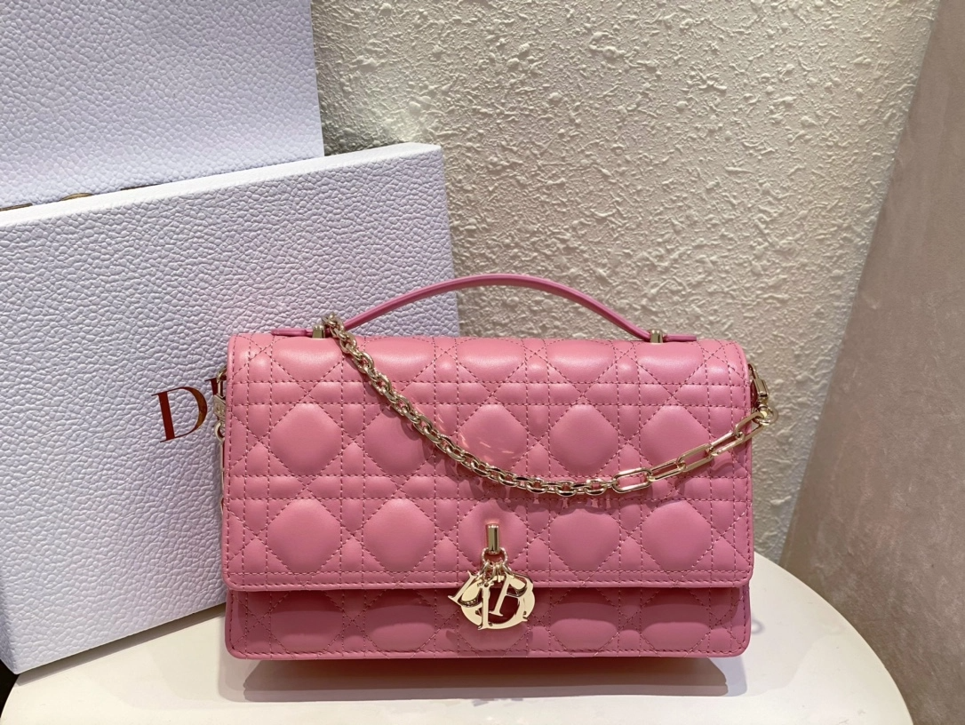 디올 MISS DIOR 탑핸들백