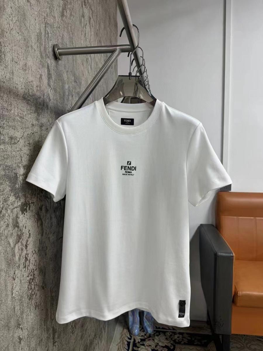 디올 반팔티