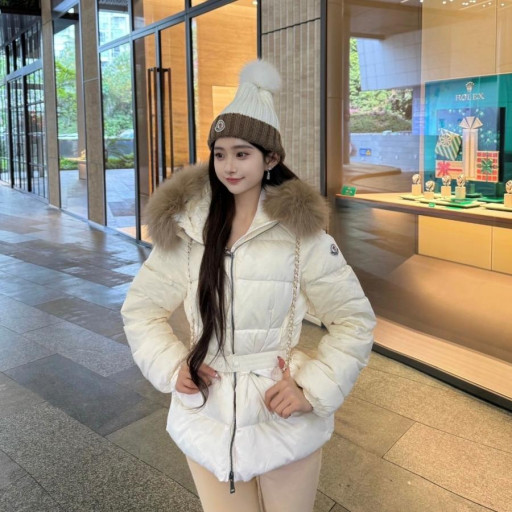 몽클레어 보에드 화이트