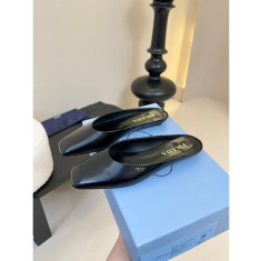 프라다 브러시드 뮬 블로퍼 (3가지 컬러)