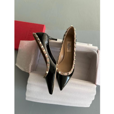 발렌티노 락스터드 펌프스 (3가지 컬러)