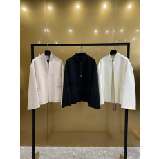 로로피아나 자켓