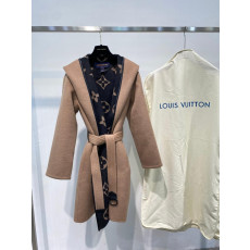 루이비통 시그니쳐 숏 후드 랩 코트