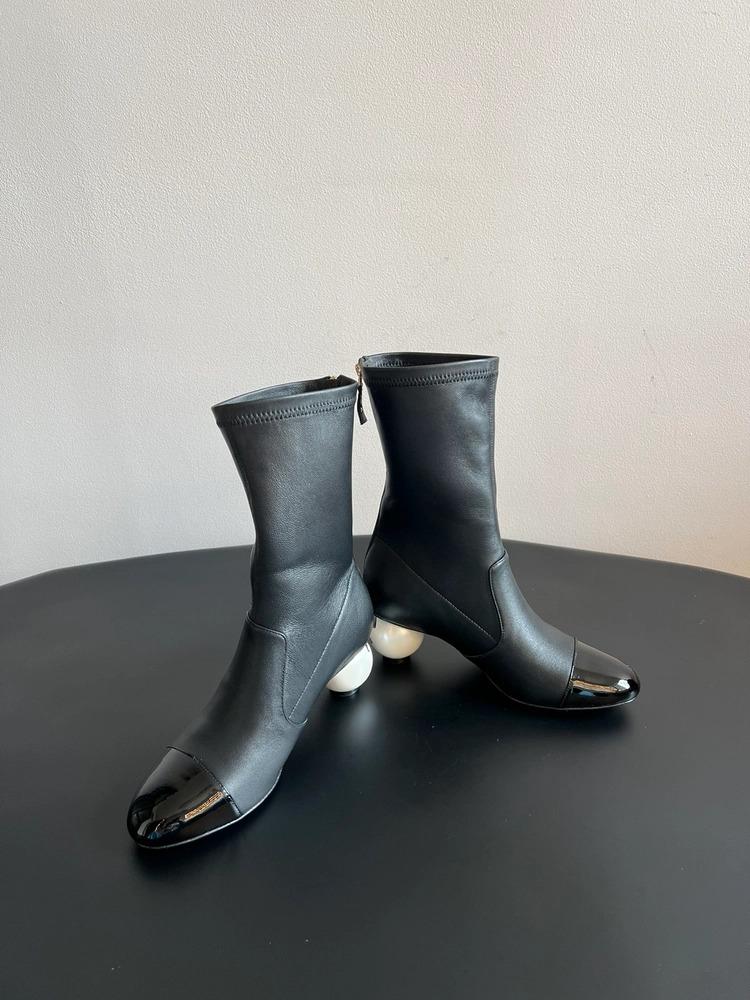 샤넬 25K 빅 진주 부츠