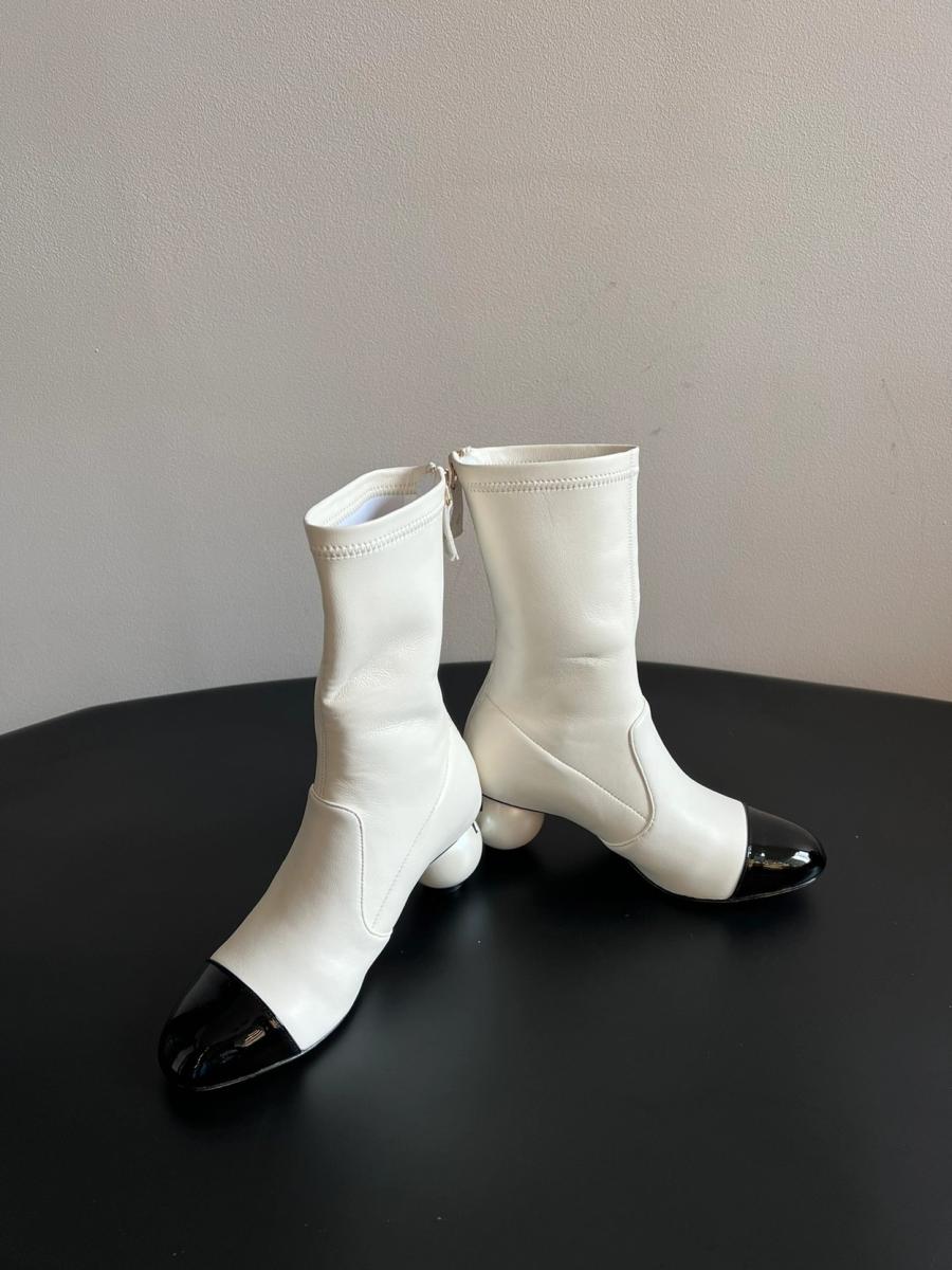 샤넬 25K 빅 진주 부츠