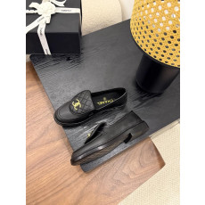 샤넬 25 가죽 퀄팅 로퍼