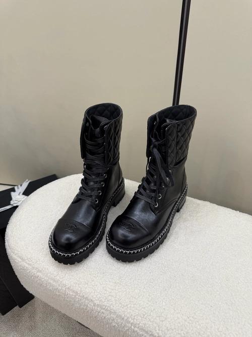 샤넬 25K 레이스업 부츠
