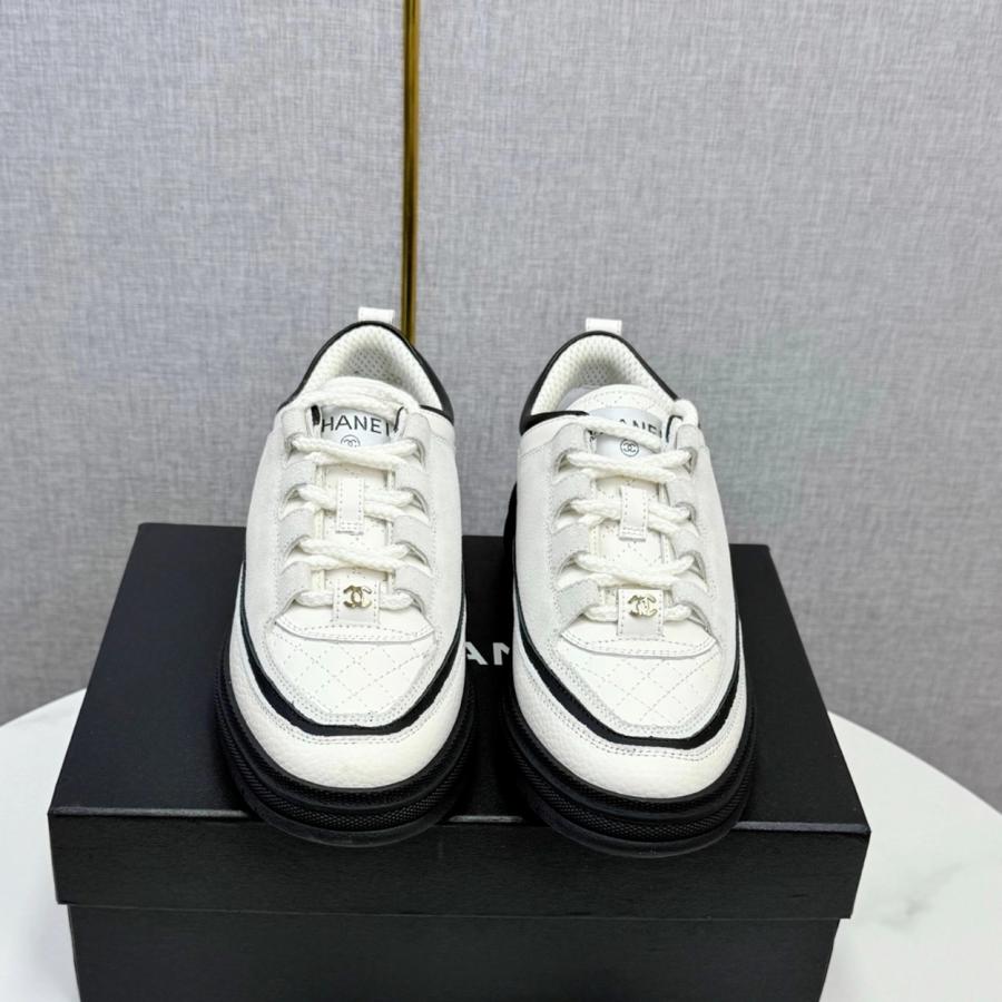 샤넬 25B 시어링 스니커즈