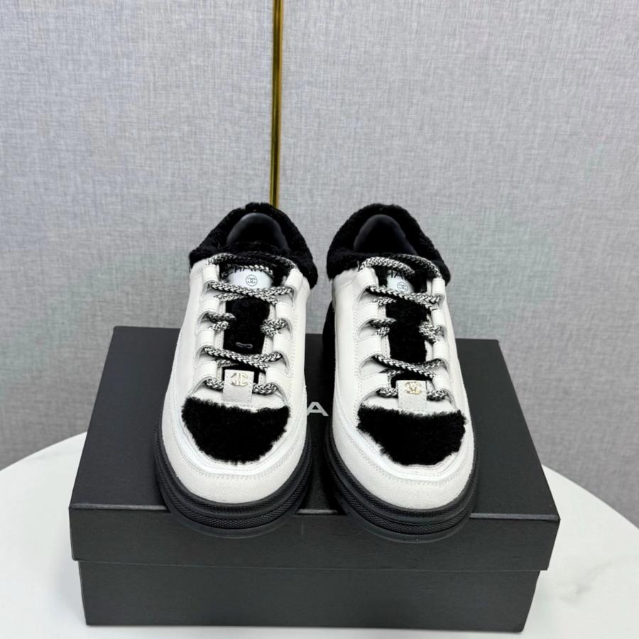 샤넬 25B 시어링 스니커즈